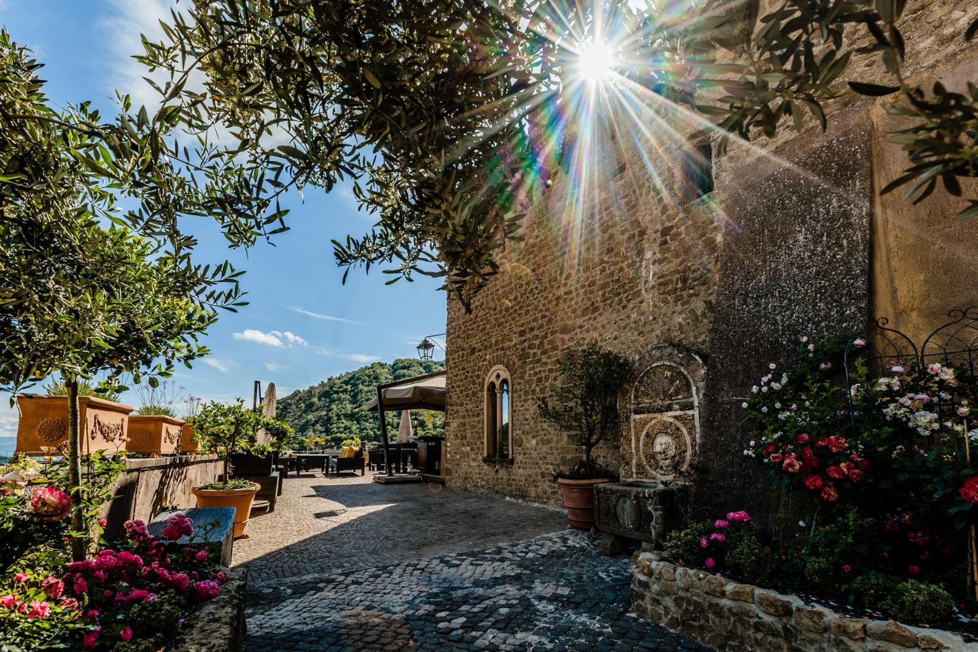 Hotel Castello Brancaccio San Gregorio da Sassola Esterno foto