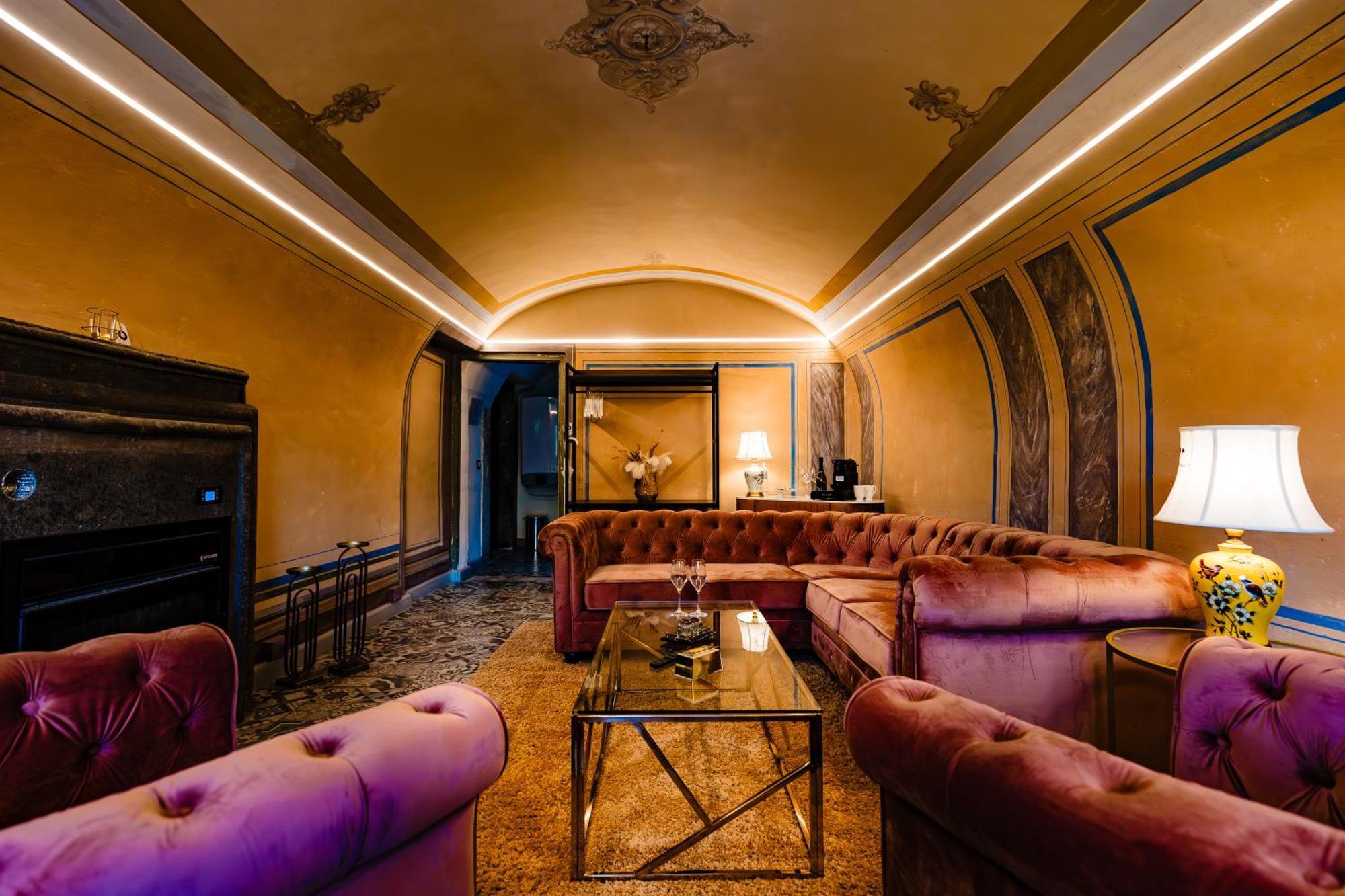Hotel Castello Brancaccio San Gregorio da Sassola Esterno foto